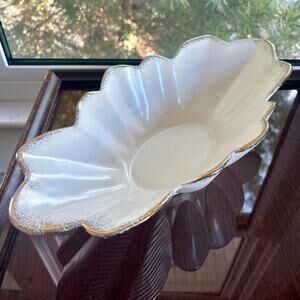 Vintage California Pottery Scalloped Leaf Dish White Gold Rim 487 USA